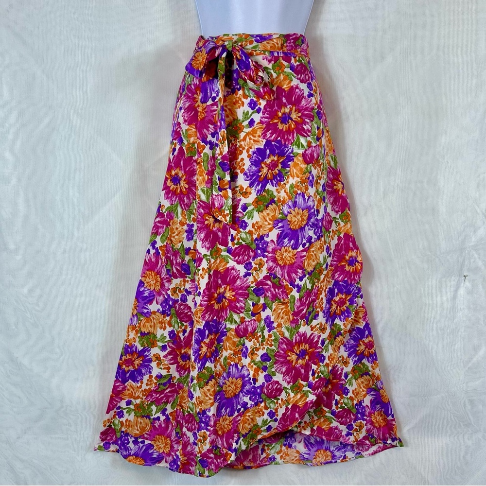 NEW Colorful Floral Summer Wrap Skirt / size small